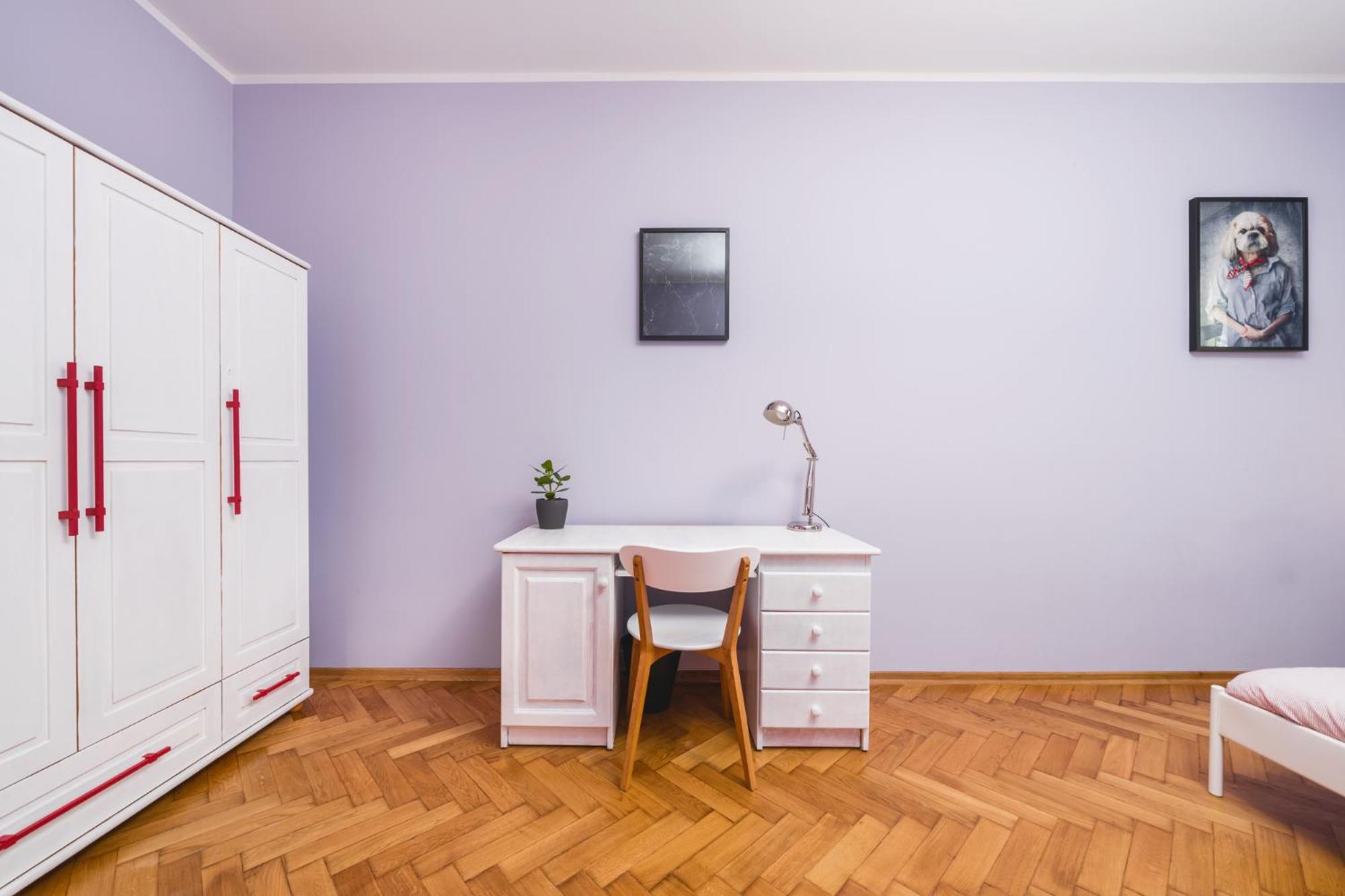 Modern Urban Escape - Old Town Apartment - By Upstairs Краков Экстерьер фото